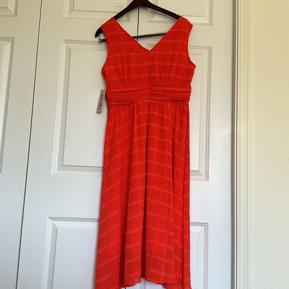 Host Pick 💕 Nanette Lepore size 8 Calypso Red V neck knee length dress. - Picture 8 of 14